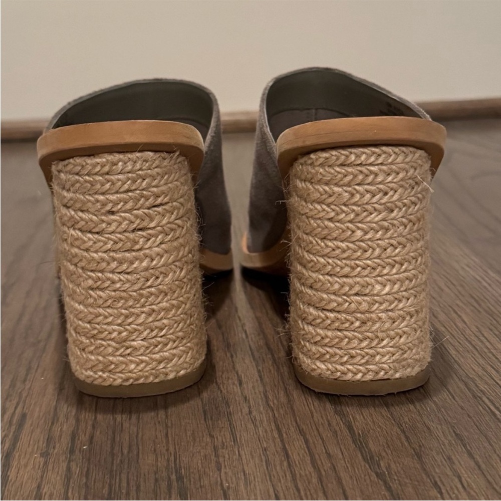 Dolce Vita Alycia Suede Espadrille Sandal
Heel 10M - Picture 4 of 6
